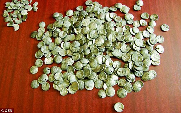 forged coins detected in romania