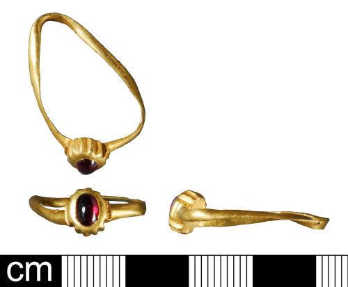 medieval distorted gold finger ring