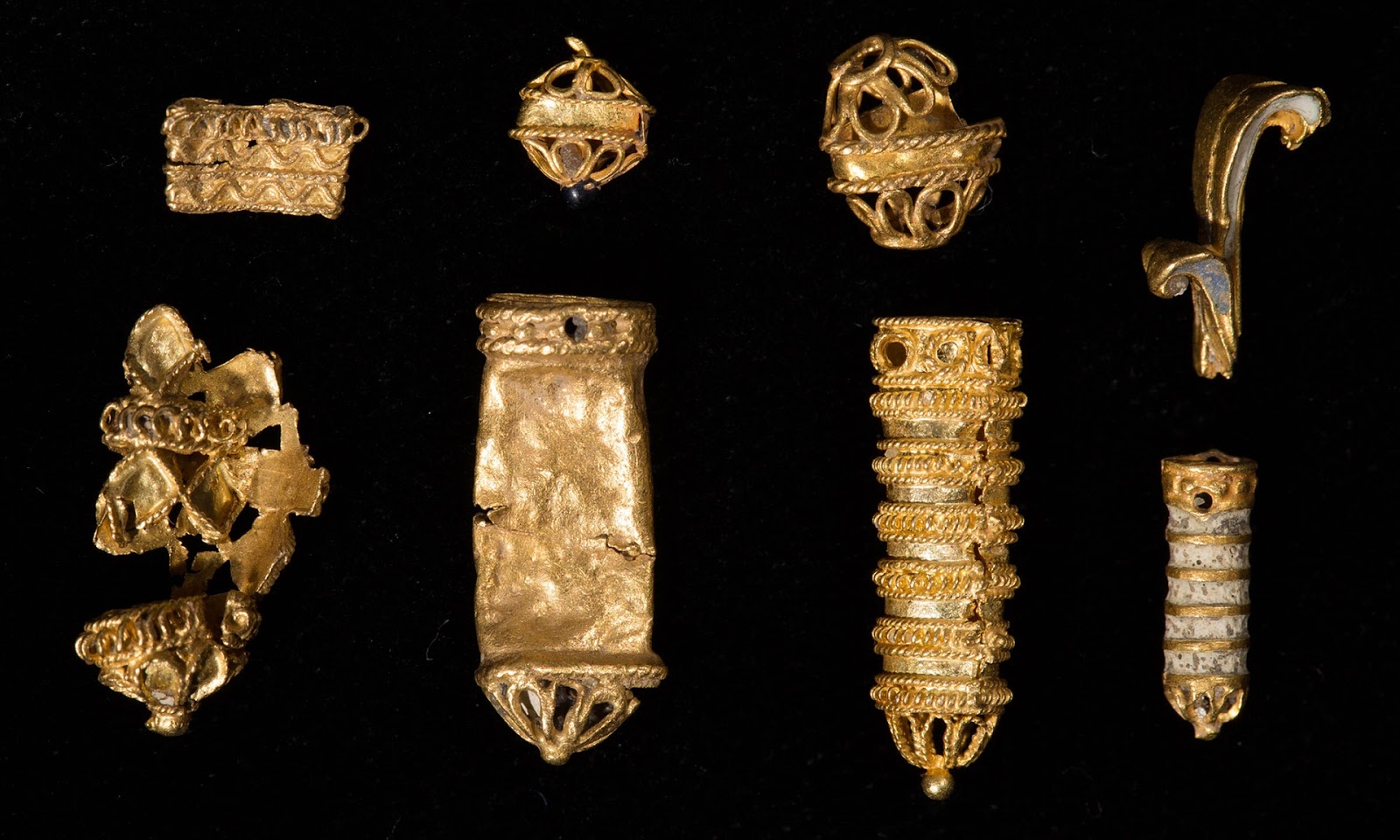 Tudor Treasure hoard in Thames